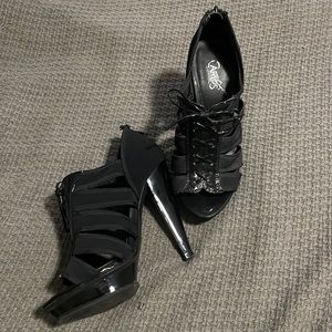 Sexy Black Laceup heals